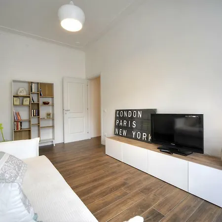 Centralissimo E Luminosissimo A Рим